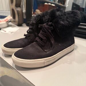 VINCE Women Black Suede RABBIT FUR Trim Leather Sneakers Shoes Sz 9 / 40
